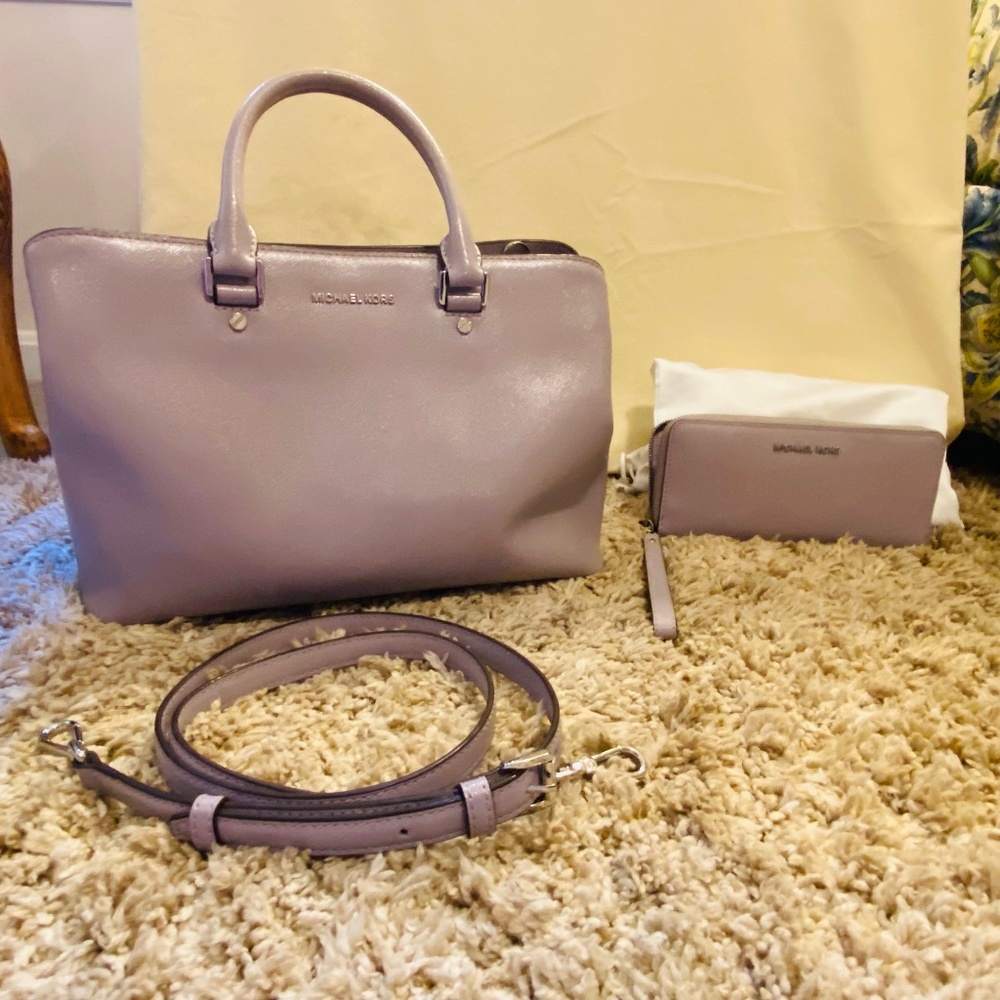 Michael Kors  handbag & wristlet wallet, perfect grey!